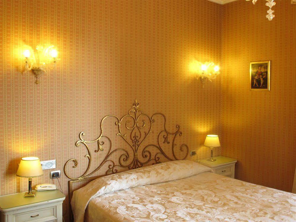 C-Hotels De Rose Palace Florencie Exteriér fotografie